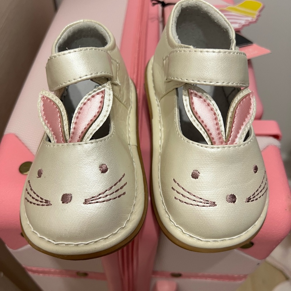 Easter Wee Squeak Pearl White Bunny Shoes